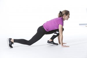 Juoksuun potkua pakaroista