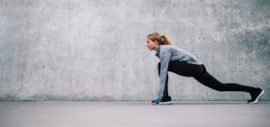 Liikkuvuus ei tarkoita pelkkää venyttelyä. Kun tiedät perusasiat, parannat elämänlaatuasi pienellä ajankäytöllä ja vaivalla.