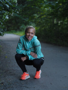 Ruokailun rytmitys ja laadukkaat energianlähteet takaavat sen, että energiaa riittää koko päivän ajaksi ja juoksuharjoittelusta palautuminen optimoituu. Kuva: Tiia Anttila