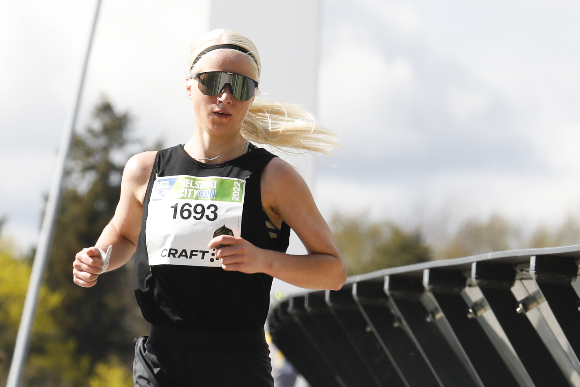 Maantiejuoksu kiinnostaa Kaisa Mäkäräistä – Alisa Vainio ylivoimainen  Helsinki City -puolimaratonilla - Juoksija