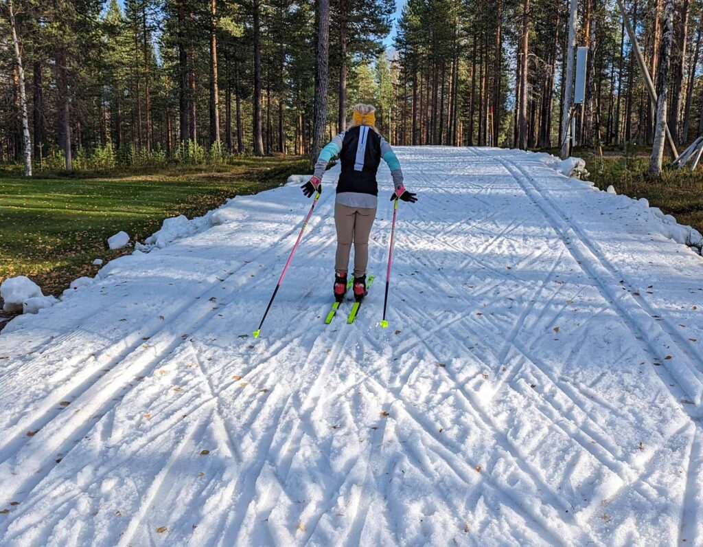 Hiihdä ensilumelle