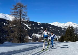 hisumiesten matkassa